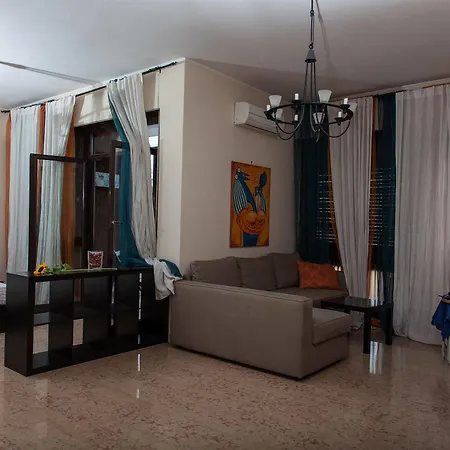 Santa Croce Bed & Breakfast 2*