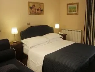 Szálloda Caracciolo 3*