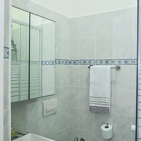 Kambal Relais Rome
