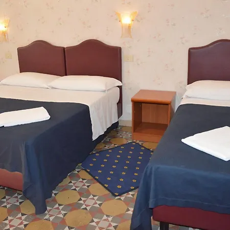 Texas Hotel 2*