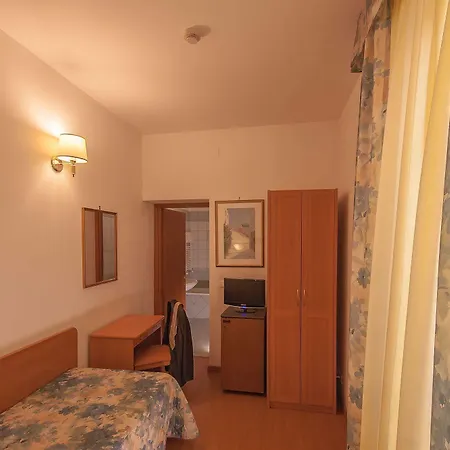 Hotel Tirreno