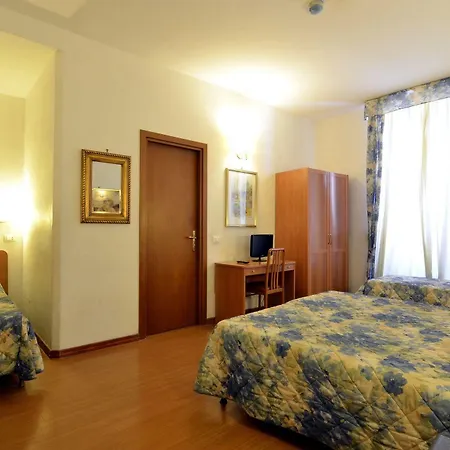 Tirreno Hotel 3*