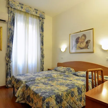 Tirreno Hotel Roma