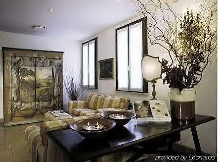 Otel Columbia