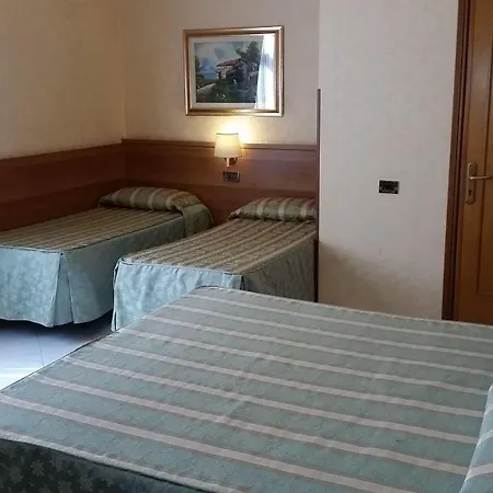 Teti Hotel 2*