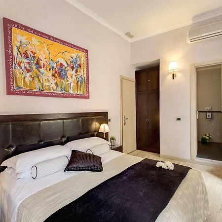 Le Petit Hotel 3*