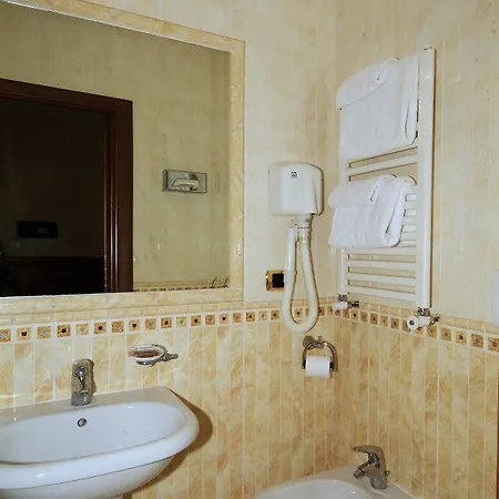 Meridiana Otel 2*