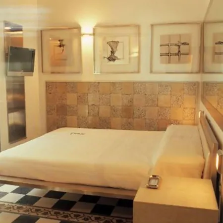 Laetitia Guest house 3*