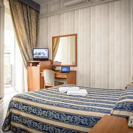 إماوس فندق 3*