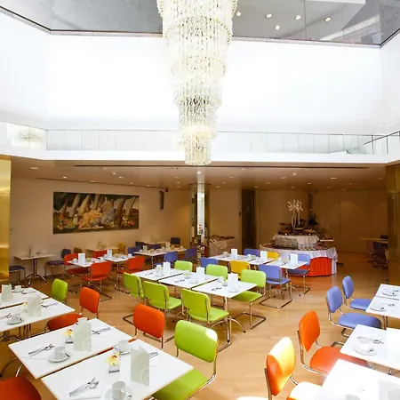 Hotel Albani 4*