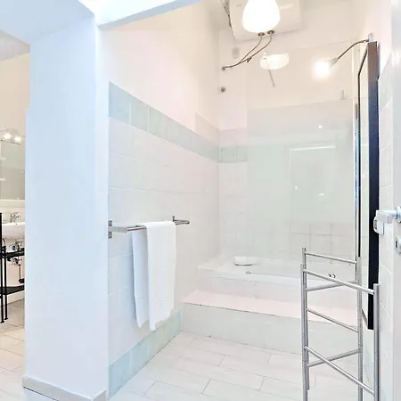 Lucky Domus Guest house 2*