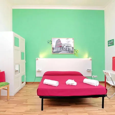 Lucky Domus Guest house