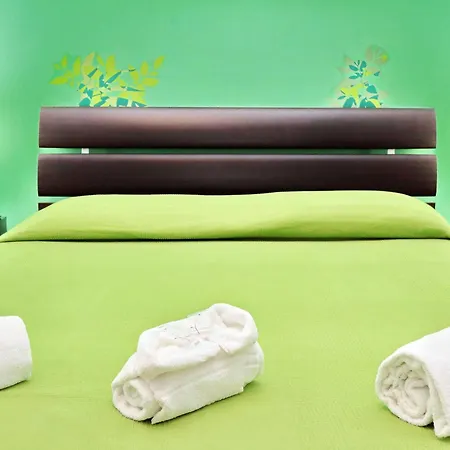 Lucky Domus Guest house 2*