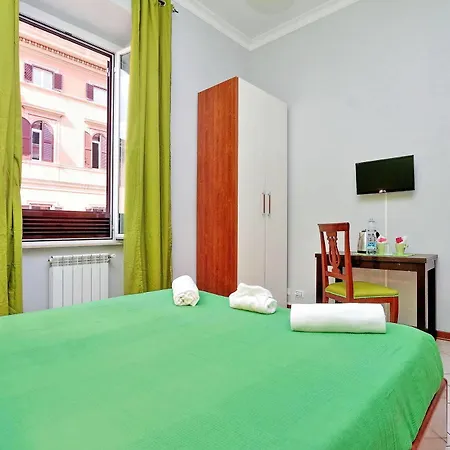 Guest house Lucky Domus 2*