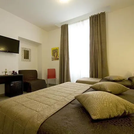 Ara Pacis Affittacamere 2*