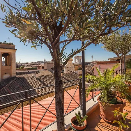 La Lumiere Di Piazza Di Spagna 3*