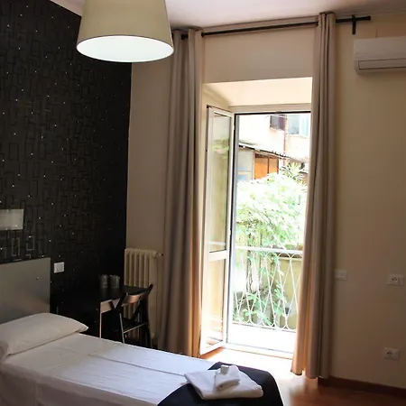 The Place In 2* Рим