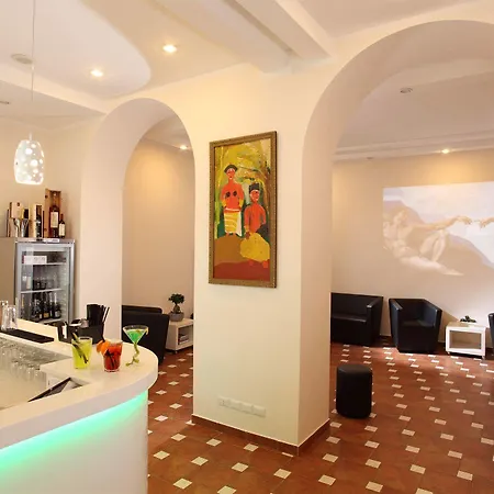 Hearth Hotel 3* Rome