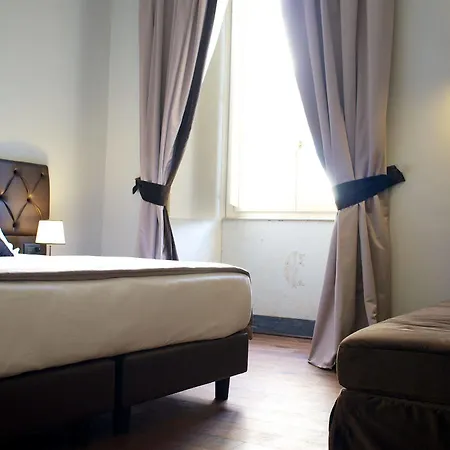 Piazza Farnese Luxury Bed & Breakfast Rome