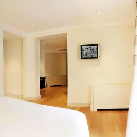 Hotel Santa Chiara 3*