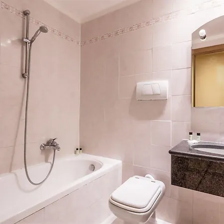 Hotel Raeli Noto 3*