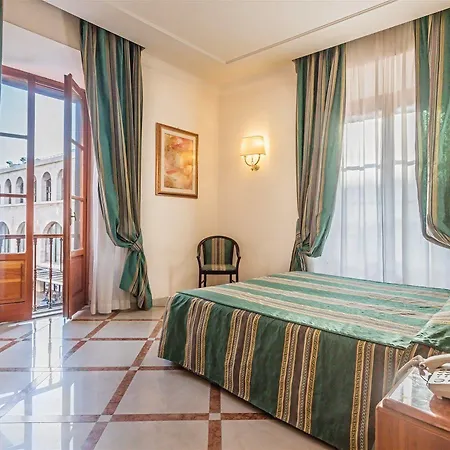 Отель Raeli Siracusa Рим
