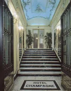 Champagne Palace Ξενοδοχείο 4*
