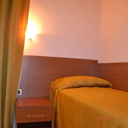 Everest 2* Roma