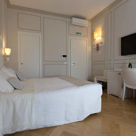 Residenza Scipioni Luxury 2* Řím