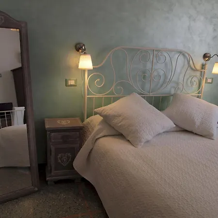 Guest house Urbi Et Orbi *