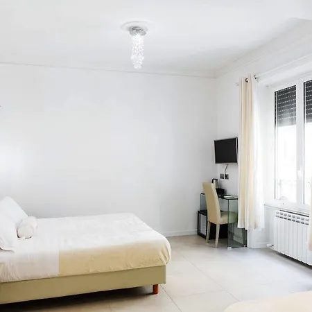 Vatican Grand Bed & Breakfast 2*