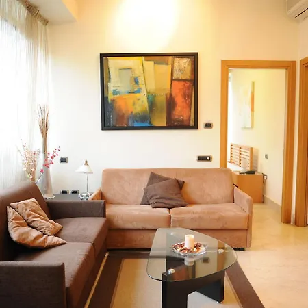 Lux Apart Otel Roma