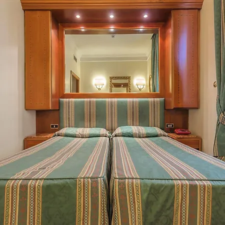 Raeli Archimede Hotel