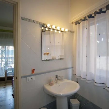 Passeggiate Romane Bed & Breakfast 2*