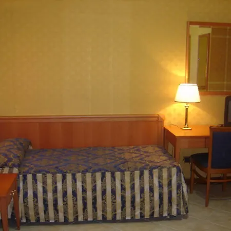 Mariano 3* Rome