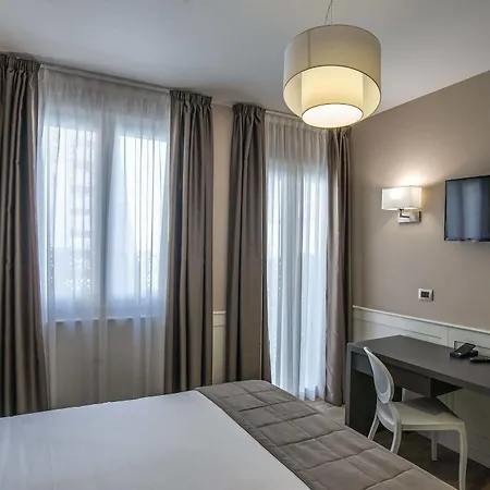 Museum Hotel 3*