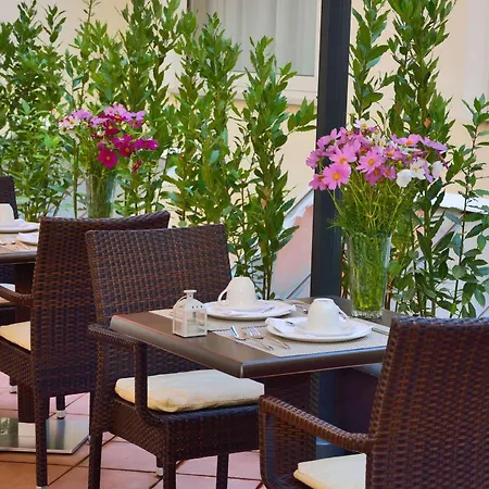 Hotel Lh Lloyd 3*