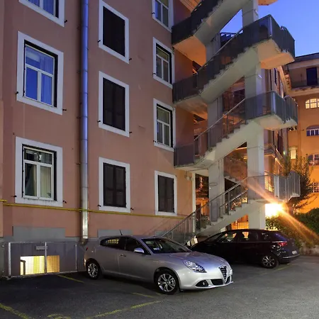 Delle Vittorie 3*