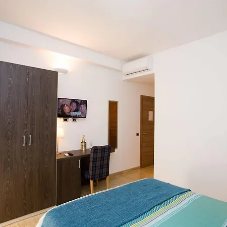 Trastevere's Friends Bed & Breakfast 3*