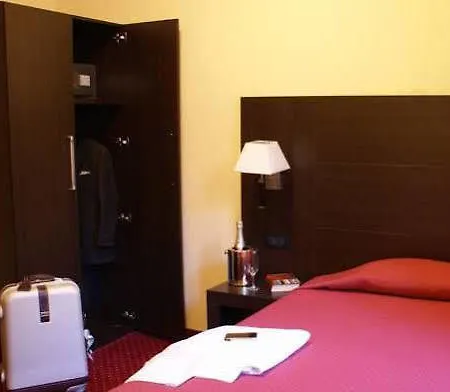 Hotel Versailles Roma