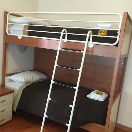 Marcelina Nocleg ze śniadaniem 3*