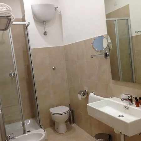 Rhome Terminal Guest house Rome