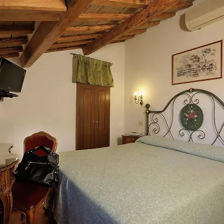 Hotel Parlamento Boutique 3*
