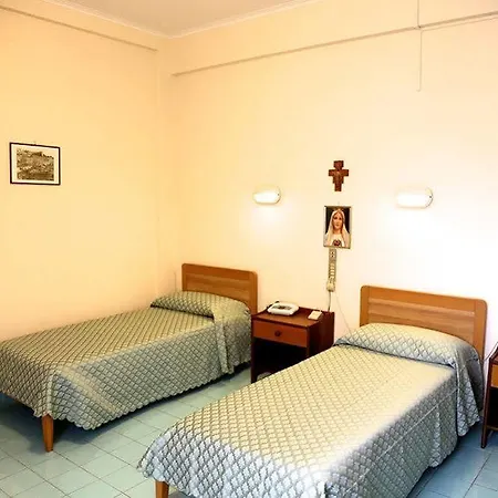 Casa Piccole Ancelle Di Cristo Re Roma