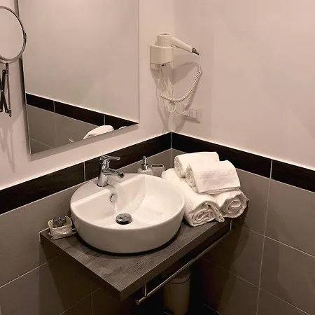 Le Coq 3* Rome