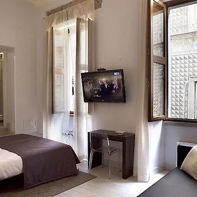 Navona Palace Luxury Appartement *