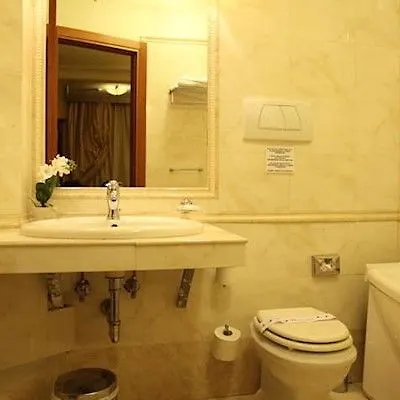 Luxury H 2000 Rome
