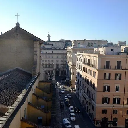 Hotell Tritone