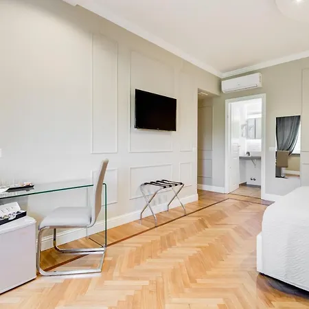 Guest house Mellini Palace By Premium Collection 2*