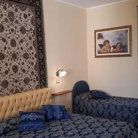 Major Aventinus Otel